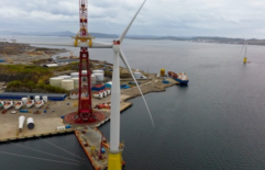 The hoisting of the first unit of Hywind tampen, the world’s largest floating project, was completed