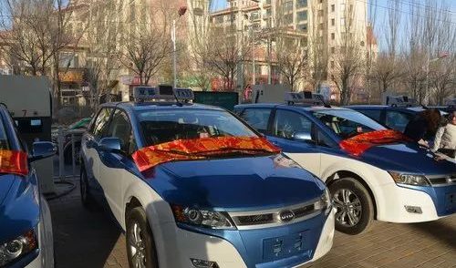 400 E-Taxis Put to Regular Use in the Capital of Qinghai Province